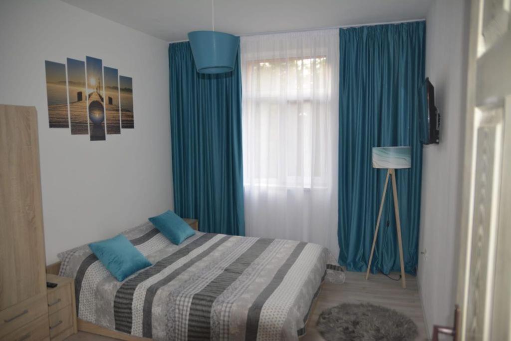 Sunrise Apartment Petroşani מראה חיצוני תמונה