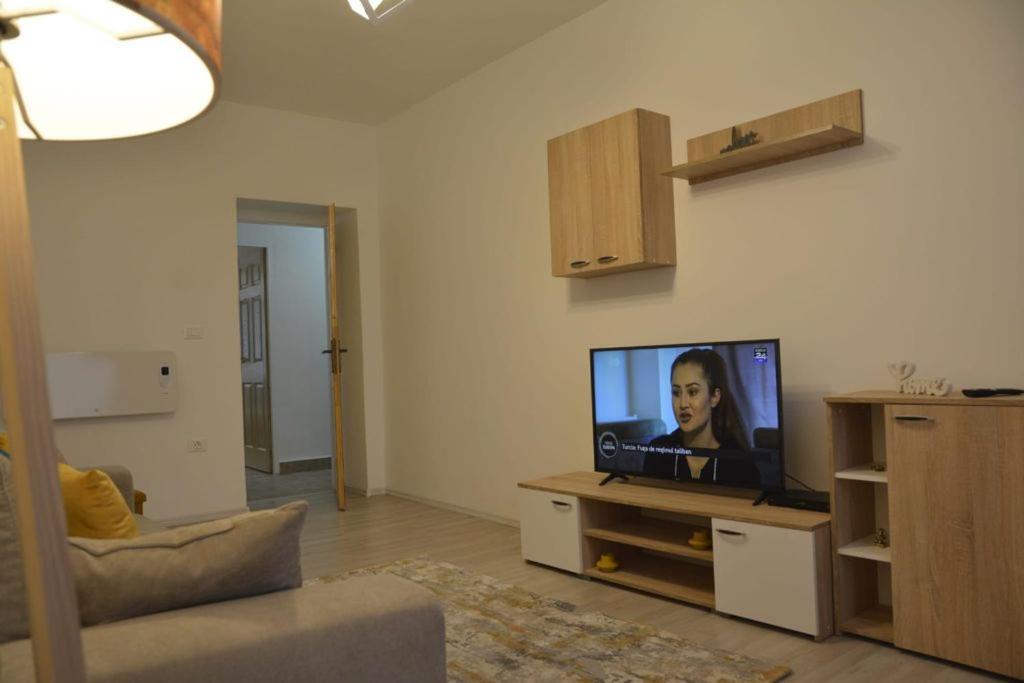 Sunrise Apartment Petroşani מראה חיצוני תמונה